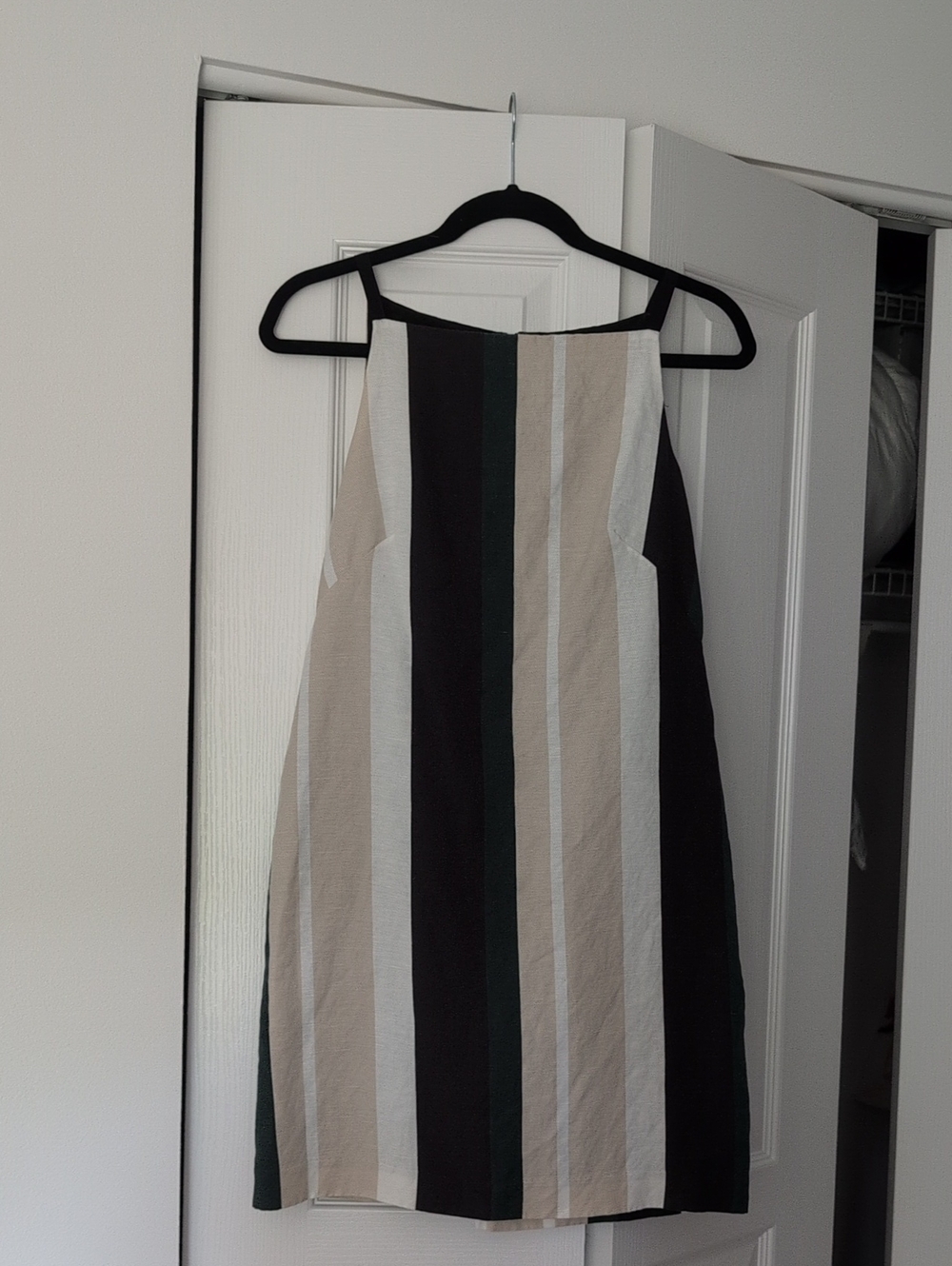 Sleeveless Vertical Stripe Shift Dress in Beige, Black and Cream